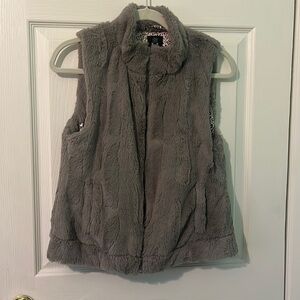 Miss Ashley by 26 International Faux Fur Gray Vest Size is “Petite Small”